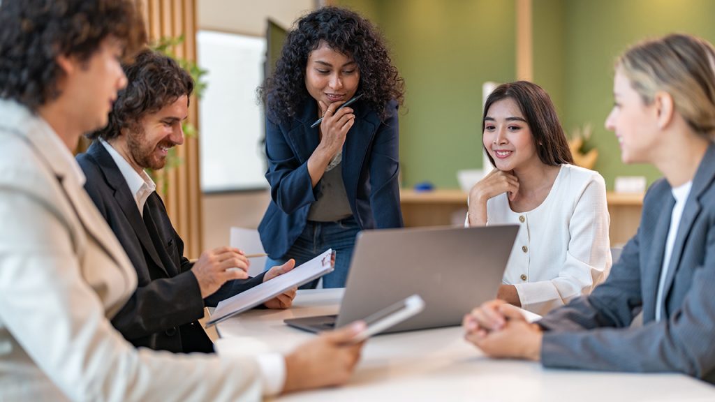 Digital Contact Centers: Transforming Customer Experience for the Modern Enterprise