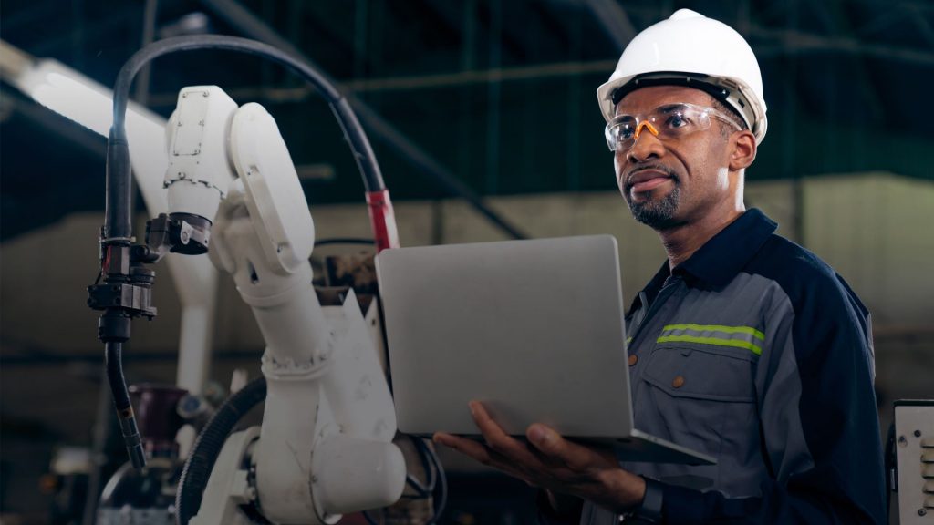 Empower Your Business with Hexaware’s Tailored Operational Intelligence Solution for Manufacturing