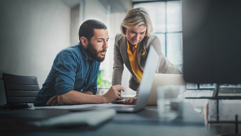 Transform Your Legacy Insurance Systems with Hexaware’s RapidX&reg; AI-Powered Modernization