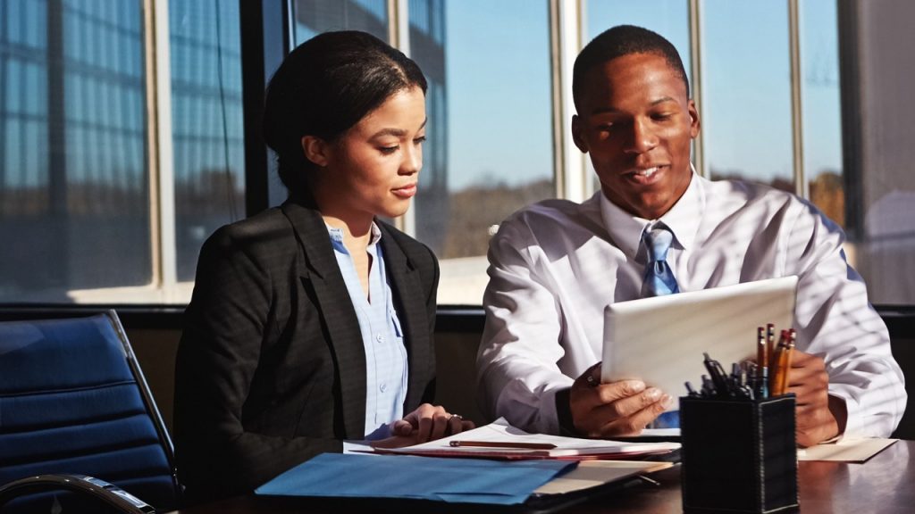 EUC Governance in the Age of AI: Building Trust, Control, and Agility