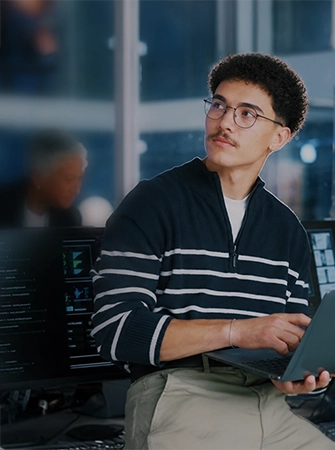 services-cloud-hero-banner-cybersecurity-services-with-cyberSolve-mobile
